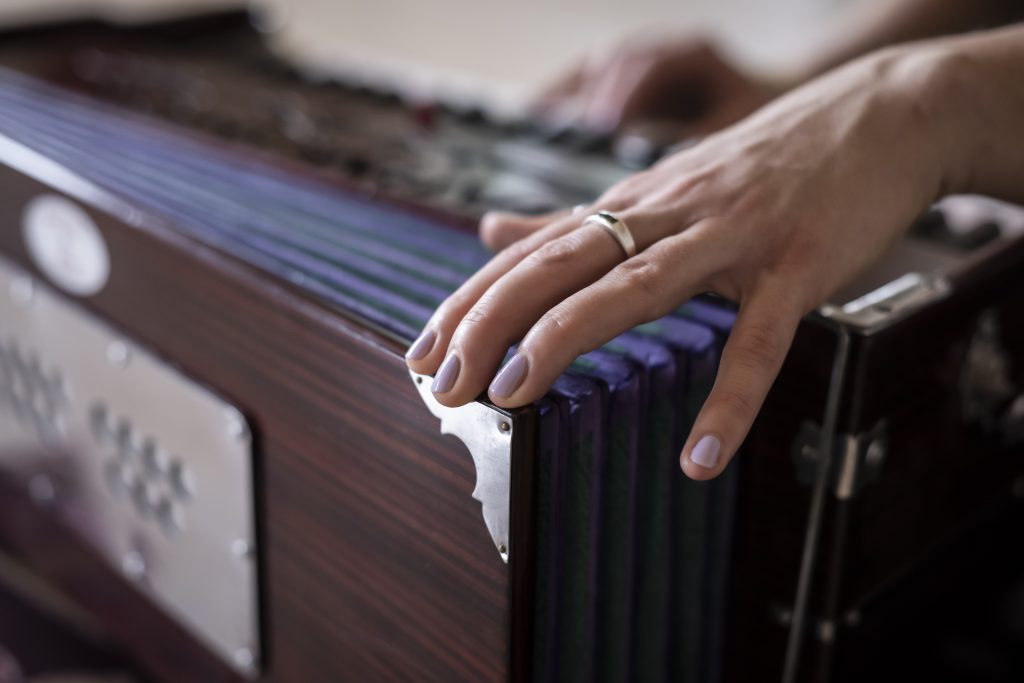 Harmonium Workshop indisches Harmonium Spielen